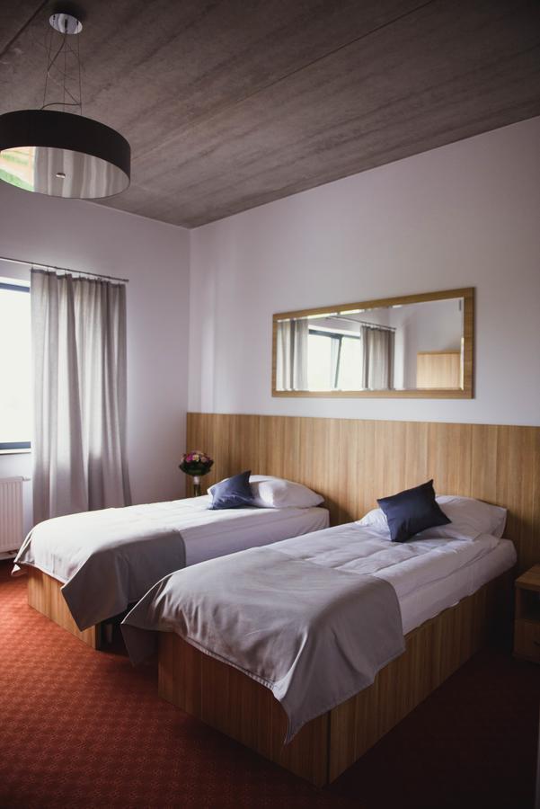 Hotel Turkovia 图雷克 外观 照片
